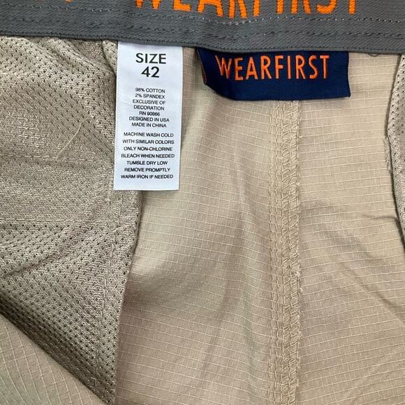 WearFirst Men’s Cargo Shorts Khaki Tan Size 42 NWT - Picture 7 of 7